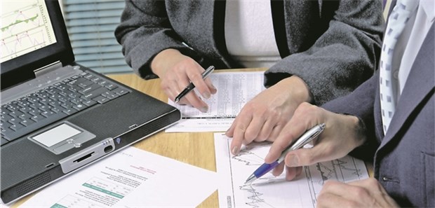 Erfolgsformeln der Aktienprofis auf dem Prüfstand Wie hoch ist das Kurspotenzial? Zu einer Antwort verhilft Profis das Kurs-Cash-Flow-Verhältnis.