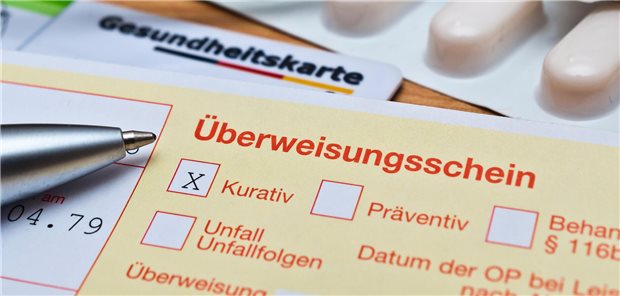 Nahaufnahme eines Überweisungsscheins.