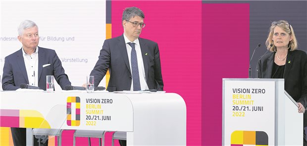 Wie lässt sich Deutschlands Position im Bereich klinischer Forschung wieder verbessern? Darüber diskutierten die Teilnehmer beim Vision Zero Summit.
