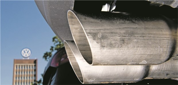 Dicke Luft um Abgas-Tests an Affen und Menschen Wie schädlich ist der Diesel? Autobauer müssen jetzt auch Tests an Menschen rechtfertigen.