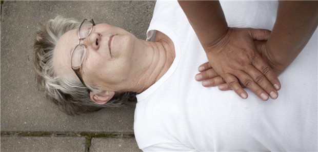 Wie stehen die Chancen, nach einer Reanimation zu überleben? Gibt es hier Unterschiede zwischen Männern und Frauen? Dies haben Forscher untersucht.