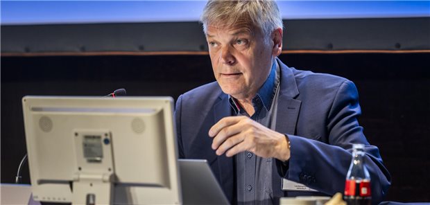 Wie viel Bürokratie darfs sein für die Dokumentation der Weiterbildung? Dr. Hans-Albert Gehle warnte in Mainz vor zu viel des Guten.