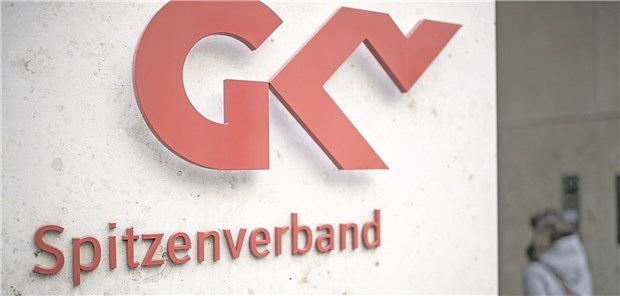 „Spahn hat uns frech ins Gesicht gelogen!“ Wie viel Eigenständigkeit bleibt der Selbstverwaltung? Der Verwaltungsrat des GKV-Spitzenverbands sind nicht nur sich selbst bedroht.