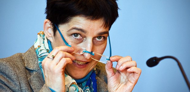 NRW lässt einen Skandal aufarbeiten Will Transparenz herstellen: Ministerin Barbara Steffens am Dienstag.