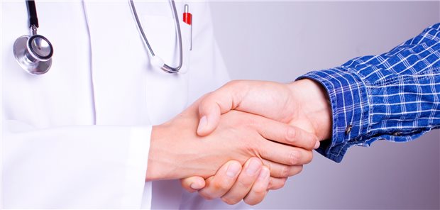 Will ich meine Einrichtung oder das Gebäude verkaufen? Ärzte sollten frühzeitig wissen, was sie an ihren Nachfolger übergeben möchten.