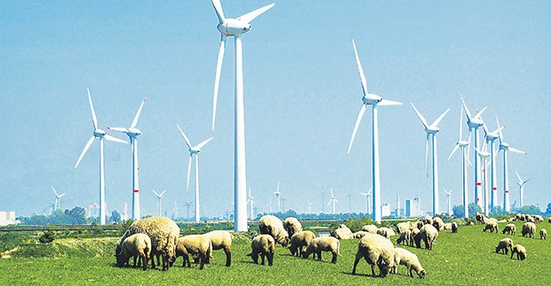 Zweitmarkt: Geschlossene Fonds im Aufwind Windkraftanlagen gelten als lukrative Geldanlage und werden auch als geschlossene Fonds gehandelt.