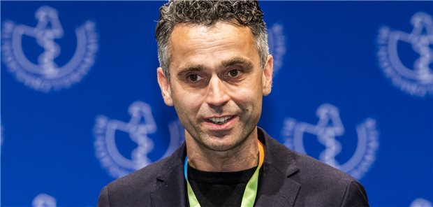 „Wir dürfen nicht nur Forderungen formulieren, sondern müssen selbst handeln“, so Dr. Peter Boppert.