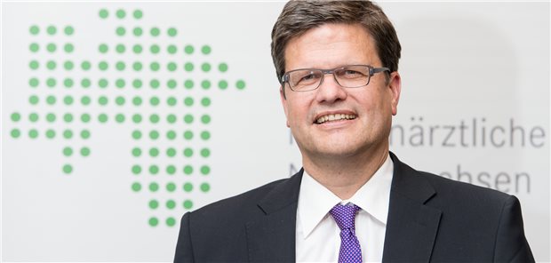 KV Niedersachsen über Prüfstelle befremdet Wir fordern die Prüfstelle auf, die Regressforderungen zurückzunehmen: Mark Barjenbruch, Vorsitzender der KV Niedersachsen.