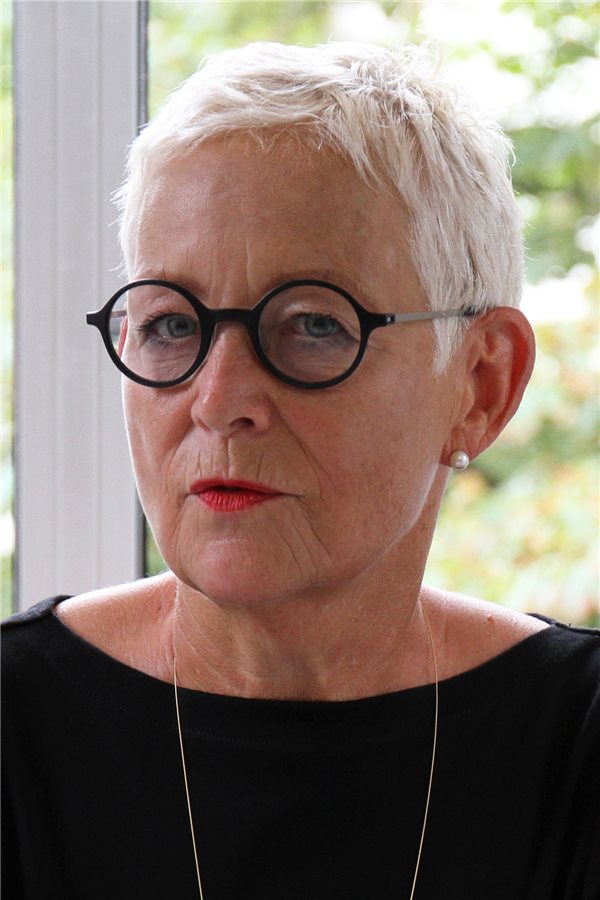 BÄK-Vize: „Eine Pflicht zur Maske will gut überlegt sein“ „Wir müssen die Amtsärzte integrieren“. BÄK-Vize Dr. Ellen Lundershausen