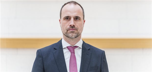 Wir müssen die medizinische Versorgungslandschaft den veränderten Rahmenbedingungen anpassen: Clemens Hoch (SPD), Gesundheitsminister in Rheinland-Pfalz. (Archivfoto)