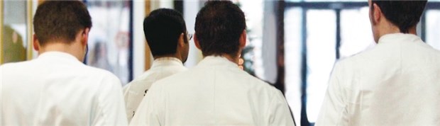 Im Berliner Kiez drohen Ärzte-freie Zonen Wir sind dann mal weg: Ärzte in Berlin wandern in besser gestellte Bezirke ab und gehen in Versorgungszentren.