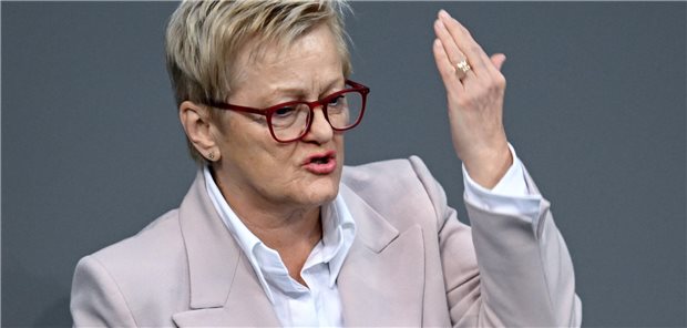 Grünen-Abgeordnete Renate Künast in der Debatte über das Bürgergutachten „Ernährung im Wandel“