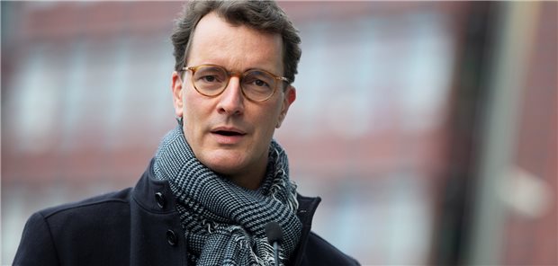 CDU-Länder fordern einheitliche Corona-Schritte „Wir waren in der Bekämpfung der Pandemie immer gemeinsam am stärksten“, appellierte am Dienstag NRW-Ministerpräsident Hendrik Wüst (CDU) an seine Länderkollegen.