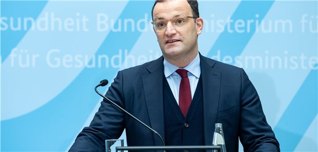Spahn: Definitiv keine Corona-Impfpflicht in Schulen und Kitas „Wir werden definitiv keine verpflichtende Impfung haben, auch nicht in Schulen und Kindergärten“, stellte Bundesgesundheitsminister Jens Spahn am Donnerstag klar.