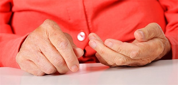 Lässt sich Parkinson-Erkrankung "erriechen"? Wird Parkinson diagnostiziert, sind in der Regel bereits deutliche neurologische Anzeichen vorhanden. Die anfangs unspezifischen Symptome machen eine frühe Diagnose schwierig.