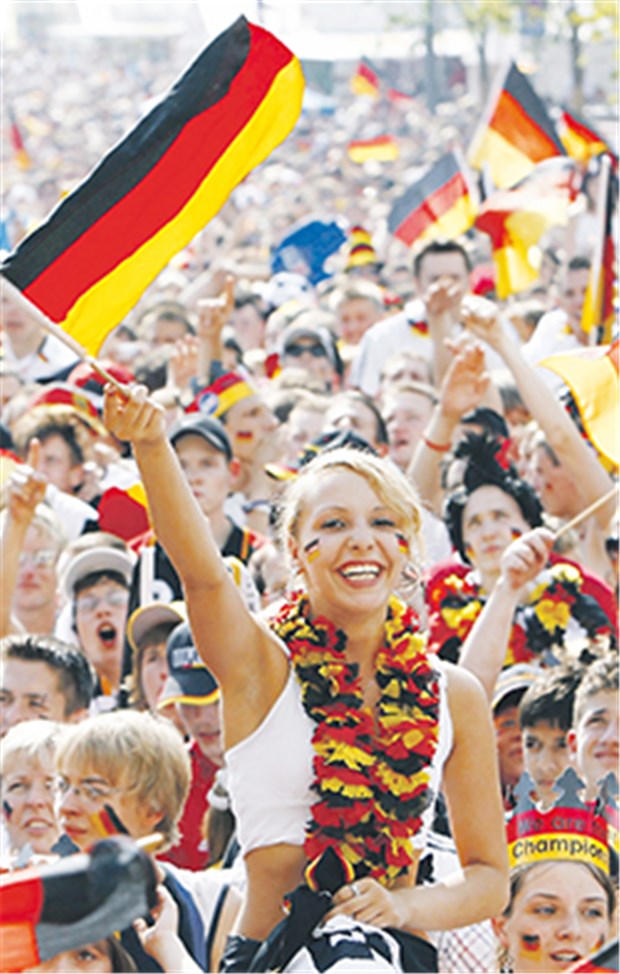 Im Fußball ist der kleine Unterschied ganz groß Wird die Begeisterung für die Frauenfußball-WM so groß wie 2006 bei den Herren? Die Stadien sind voll: 700 000 Tickets wurden schon verkauft.