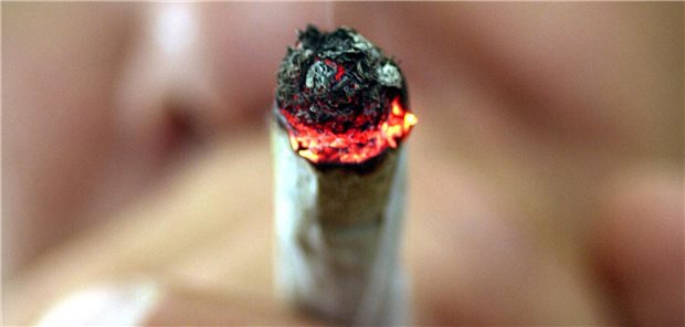 Ampel schaltet für Cannabis auf Grün Wird künftig in der Öffentlichkeit häufiger zu sehen sein: Der tiefe Zug am Joint.