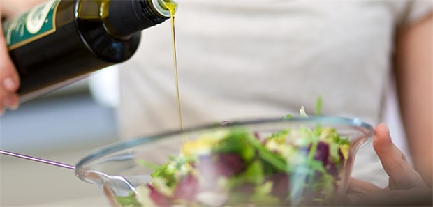 Mischsalate häufig keimbelastet Wirklich gesund? Die mikrobiologische Qualität verzehrfertiger Mischsalate wurde bei einer Testung nur mit ungenügend bewertet.