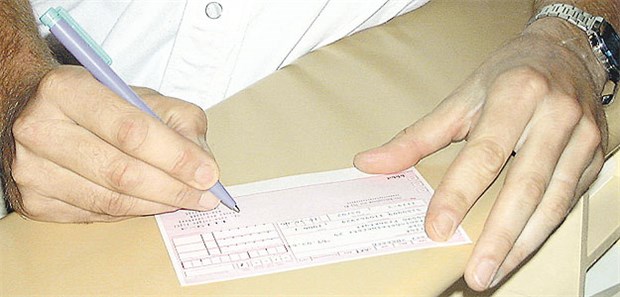 Das Bundessozialgericht enttäuscht Wirtschaftlich verordnet? Bei vielen Ärzten sitzen Regressängste noch immer tief.