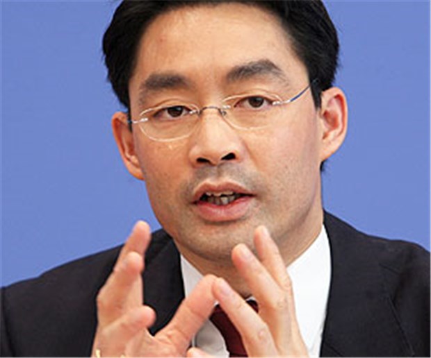 Gesundheitsindustrie trotzt Wirtschaftskrise Wirtschaftsminister Philipp Rösler bescheinigt der Gesundheitswirtschaft enormes Wachstumspotenzial.