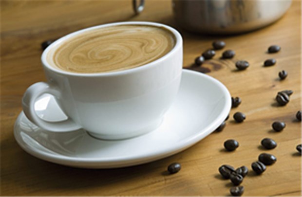 Wer viel Kaffee und Tee trinkt, senkt Hirntumor-Risiko Wissenschaftler vermuten, dass durch die antioxidative Wirkung in Kaffee oder Tee das Risiko, an einem Gliom zu erkranken, verringert wird.