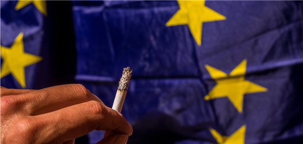 Brüssel will nicht nur Kippen an den Kragen Wohin steuert die EU künftig mit ihrer Tabakpolitik und dem Nichtraucherschutz? Ein neuer Bericht gibt Empfehlungen zum weiteren Kurs.