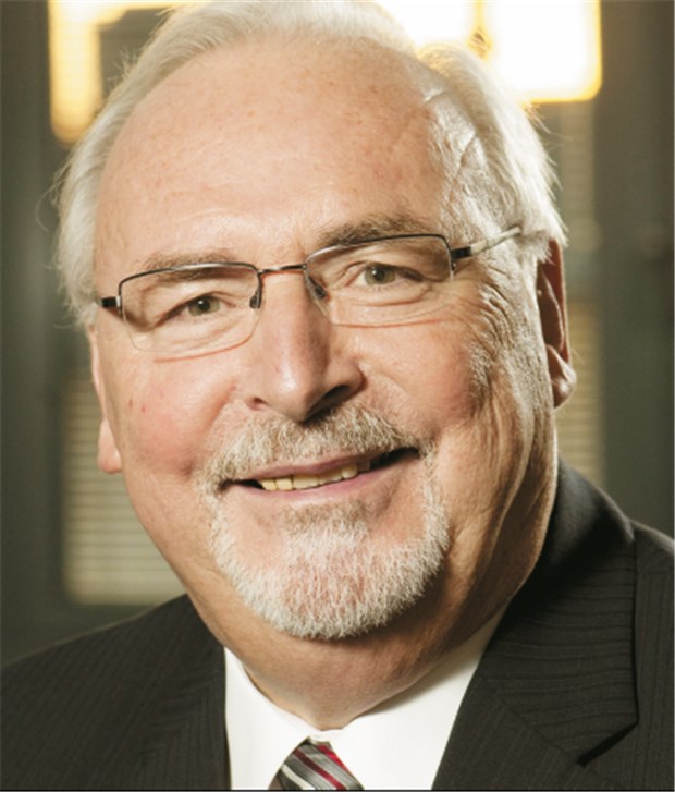 Wer den Arzt schwächt, verletzt den Patienten Wolfgang Zöller (CSU) will spätestens 2011 ein Patientenrechtegesetz im Bundesgesetzblatt stehen haben. © BMG