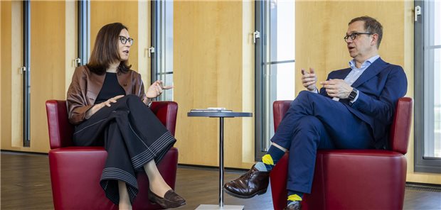 Wollen gemeinsam erreichen, dass die Digitalisierung im Gesundheitswesen künftig mehr die Anwenderseite, also die Praxisteams, im Blick hat, KBV-Vorstandsmitglied Dr. Sibylle Steiner und Dr. Philipp Stachwitz, Leiter der Stabsstelle Digitalisierung der KBV.