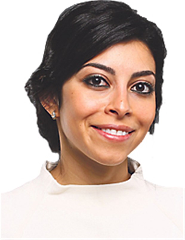 Kommt ein Patient mit Dolmetscher zum Arzt Yasmine Khaled, Diplom-Übersetzerin und Dolmetscherin.