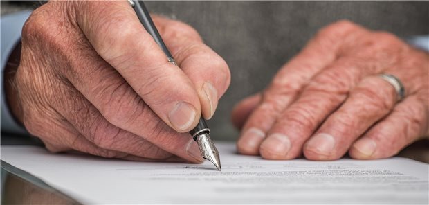 10 typische Fehler beim Schenken und Vererben Zählt nur mit Unterschrift: der schriftlich formulierte letzte Wille.