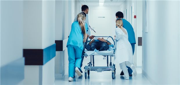 Viele junge Pflegekräfte erwägen Berufsaufgabe Zahlreiche Pflegekräfte denken darüber nach, ihrem Beruf den Rücken zuzudrehen.
