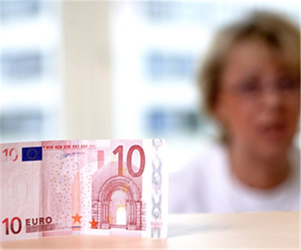 Weiter Wirbel um Praxisgebühr Zehn-Euro-Praxisgebühr: Ihre Zukunft ist noch ungewiss.