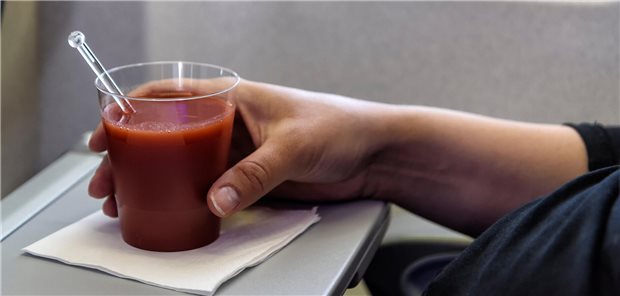 Ein beliebtes Getränk bei Flugreisen: Tomatensaft.