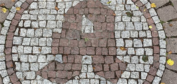 Zeichen gesetzt: Mit der Einführung pharmazeutischer Dienstleistungen haben die Vor-Ort-Apotheken ein neues Standbein, wenngleich noch auf sehr kleinem Fuß