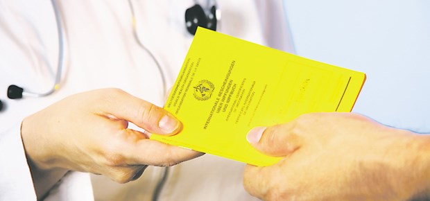 Mumps-Impfung für Lehrer Zeigt her euren Impfpass.