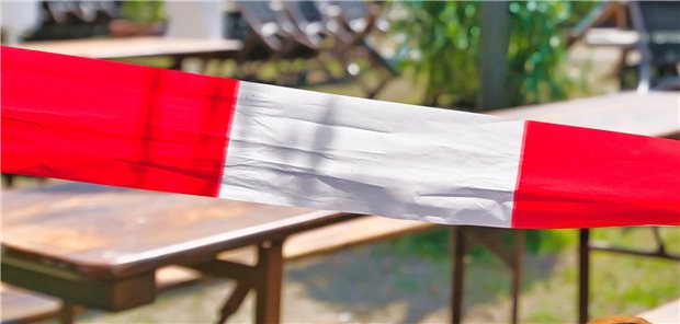 Nach drei Jahren Corona-Pandemie – Ärztevertreter ziehen Bilanz Zeitweise lag das öffentliche Leben still – Maßnahmen zum Infektionsschutz sollten die weitere Ausbreitung des Coronavirus eindämmen. Ärzte, MFA und Pflegekräfte arbeiteten unterdessen an der Belastungsgrenze. Welche Bilanz ziehen Ärztevertreter aus der heutigen Sicht nach drei Jahren Pandemie? (Symbolbild)