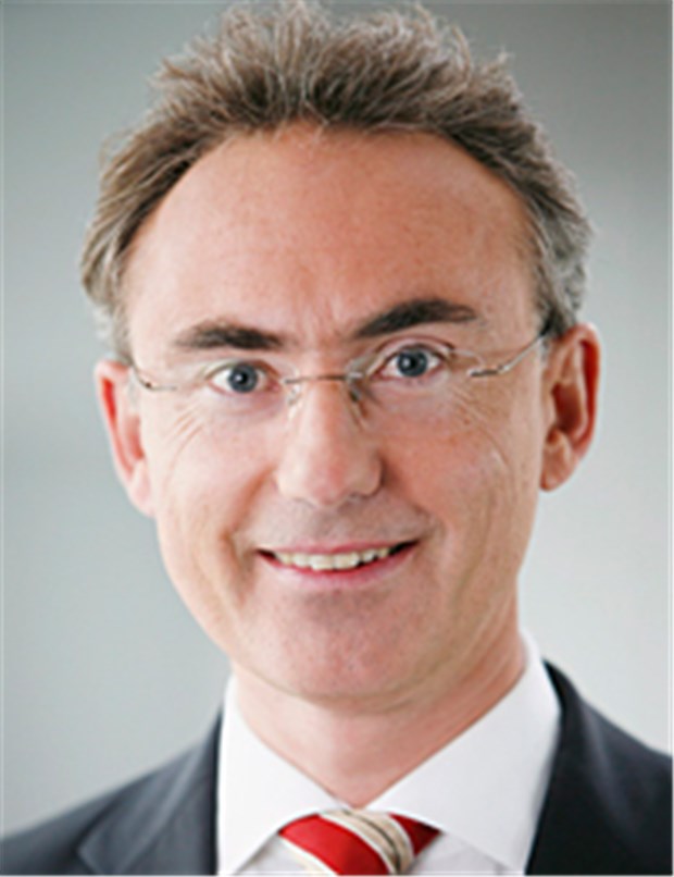 Ärztenetze brauchen klar formulierte Ziele "Ziel ist es, eine Eskalation der Krankheit zu verhindern und einen erhöhten stationären Versorgungsbedarf zu vermeiden", findet Dr. Christoph Straub, Vorstandsvorsitzender der Barmer GEK.