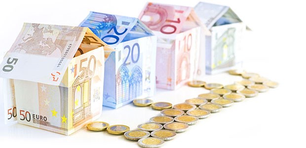 Zinsen für langfristige Baudarlehen könnten wieder anziehen, vermuten Experten der Deutschen Bank.