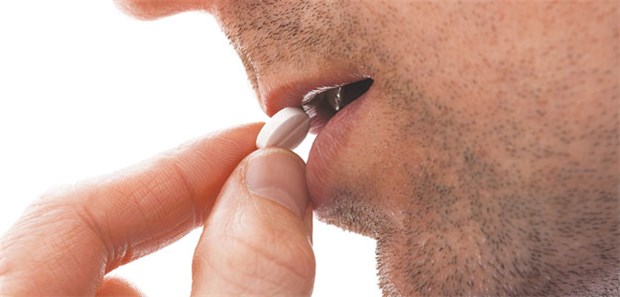 Zu Beginn der Antidepressiva-Therapie gilt es, Wirkung und Nebenwirkungen gut zu überwachen.