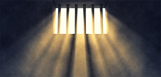 Haftstrafe für Ärztin Zu sechs Jahren und neun Monaten Haft ist die angeklagte Ärztin und Hebamme veruteilt worden.