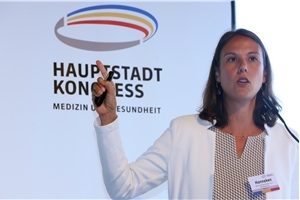 Zukunftsbild Heilberufler 2030 - Jessica Hanneken, deutsche Apotheker - und Ärzt...