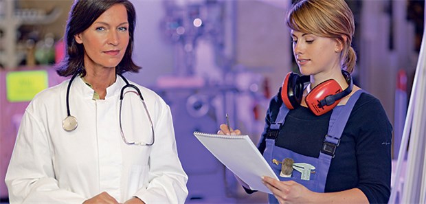Noch großes Potenzial in Betrieben Zum Betrieblichen Gesundheitsmanagement gehört auch, potenzielle Gesundheitsgefahren am Arbeitsplatz direkt zu identifizieren.