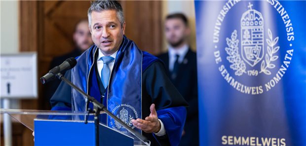 Zum Ehrendoktor der Budapester Semmelweis Universität ernannt: Professor Tienush Rassaf.
