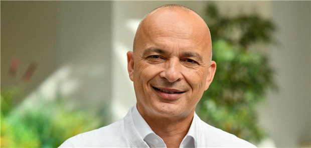 Neuer Vizepräsident der Deutschen Gesellschaft für Thoraxchirurgie Zunächst für zwei Jahre Vizepräsident der Gesellschaft für Thoraxchirurgie: Dr. Erich Hecker.