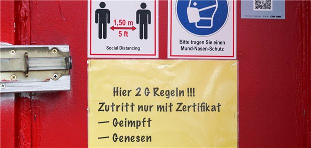 2G-Regel im öffentlichen Leben.