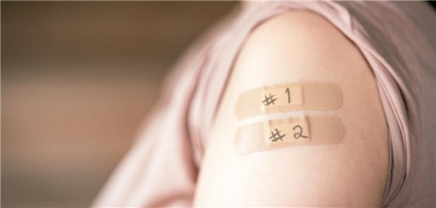 Zwei Impfungen, ein Termin? Daten aus Israel sprechen für die Ko-Impfung gegen COVID-19 und Influenza.