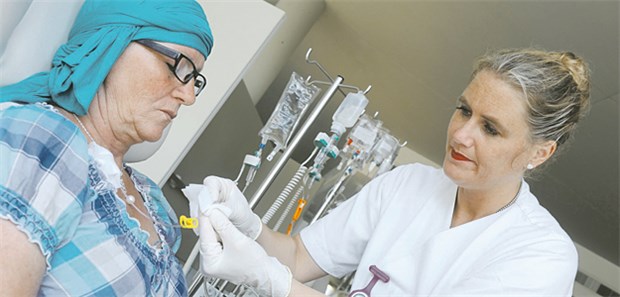 Patientenschützer fordern Überwachungsdruck Zytostatika-Infusion: Wurden in Westfalen-Lippe Patienten durch zu gering dosierten Wirkstoff geschädigt?