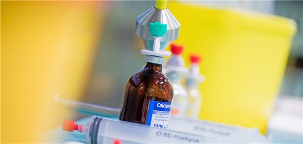 Krebsprävention im Job: EU zieht die Zügel an Zytostatikaherstellung: Der Umgang des Gesundheitspersonals mit solchen Stoffen am Arbeitsplatz gilt als kanzerogen, mutagen und reproduktionstoxisch.
