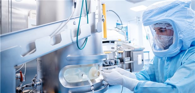 Corona-Impfstoff: BioNTech legt in Marburg los mRNA-Produktion bei BioNTech in Marburg.